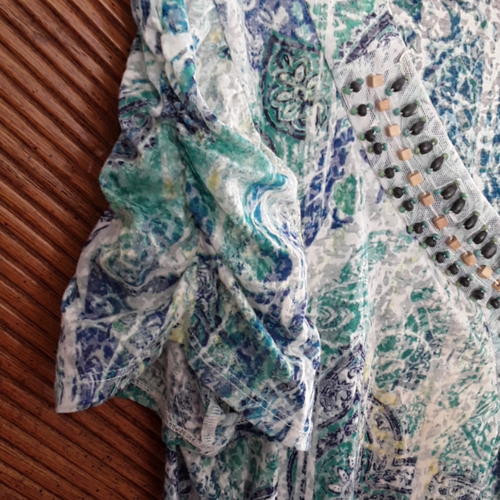 Top - Picture 3 of 4